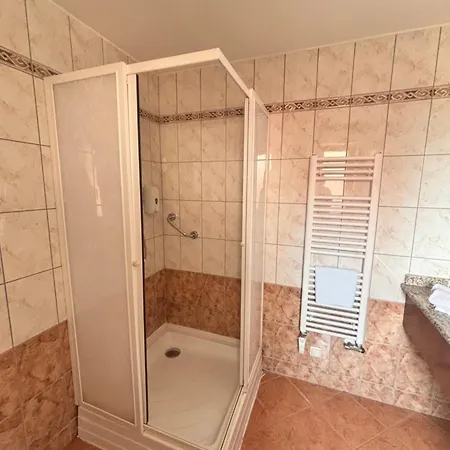 Phoenix Spa Apartman House
