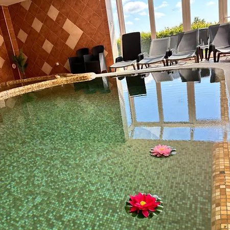 Phoenix House * Hévíz