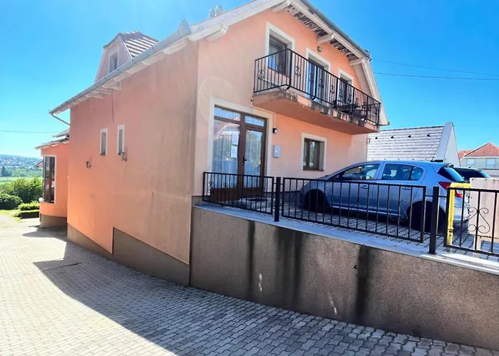 Phoenix House Appartement *